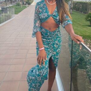 REVOLVE|HOUSE OF HARLOW blue crop set